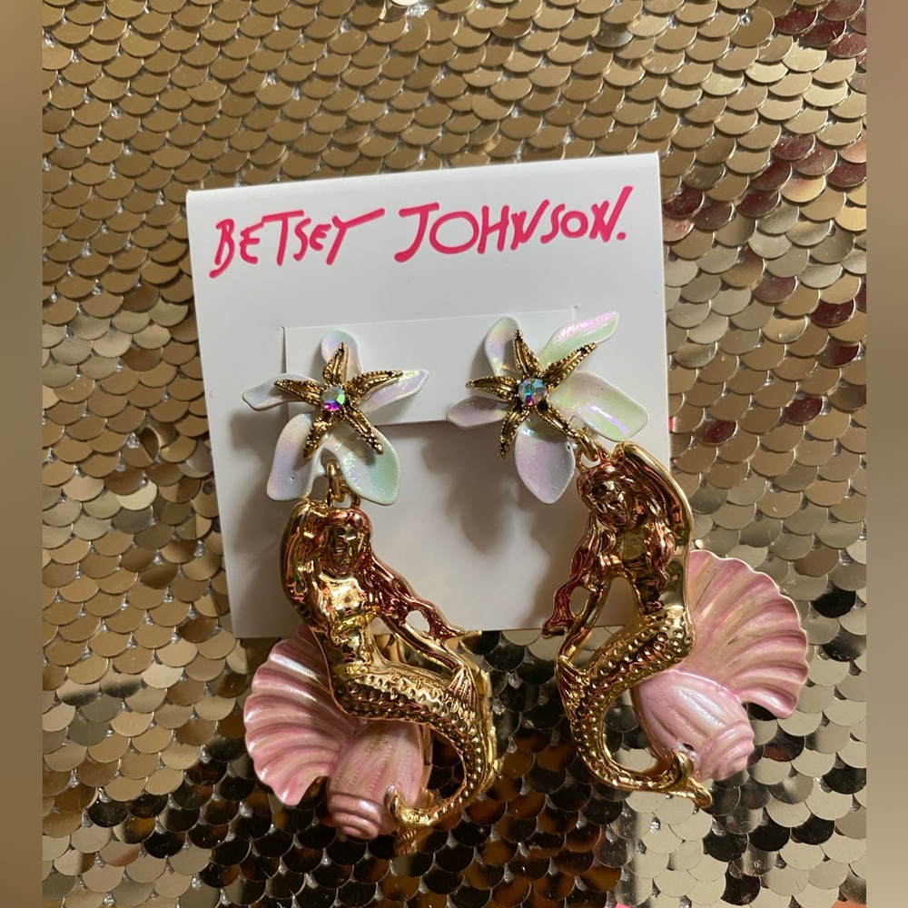 Betsey Johnson Mermaid 🧜‍♀️ dangle